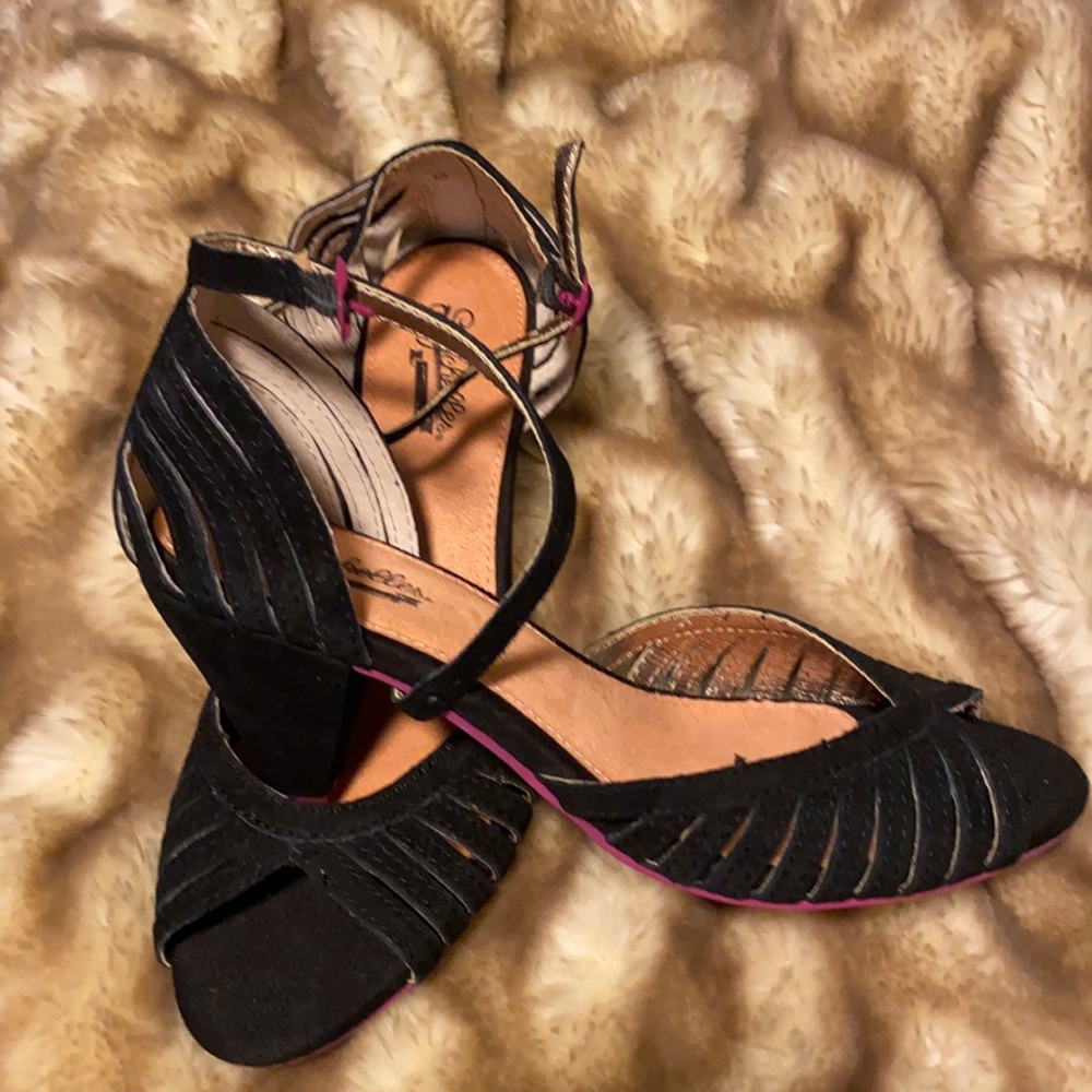 Seychelles Peep Toe Sandals - Turning Point sz 6